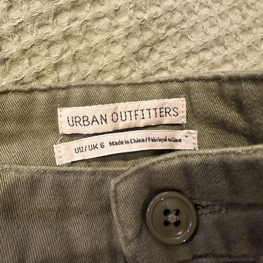 Cropped pants - Picture 3 of 3
